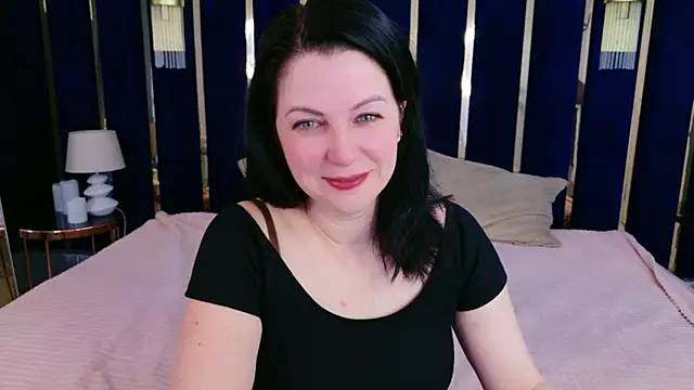 Snapshot of Nina_Stane chatting on May 4, 2026, 5:58 am Nina Stane online show from May 4, 2026, 5:58 am