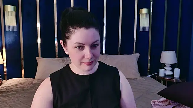 Nina Stane online show from June 20, 2026, 5:43 am