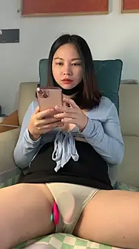 zhizhinaigai online show from April 30, 2026, 3:35 am