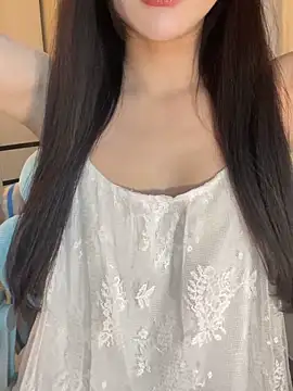 Dior baby online show from February 27, 2026, 2:33 am