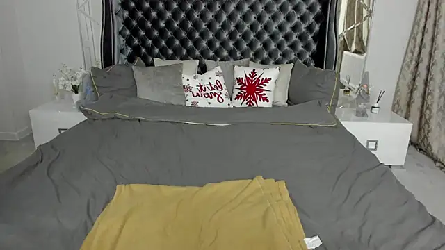 KattyRose8 online show from February 26, 2026, 6:45 am