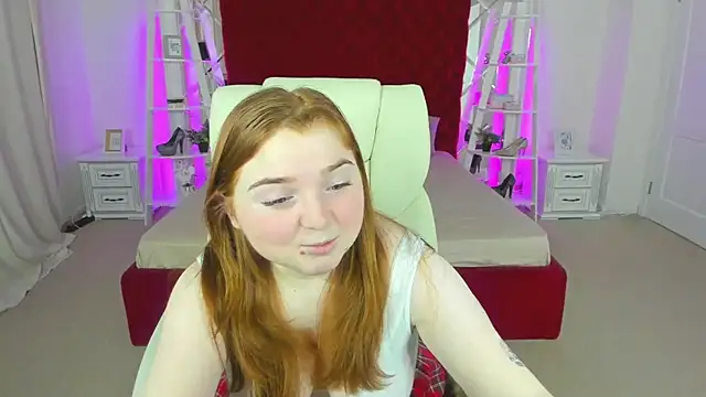 Snapshot of KattyRose8 chatting on May 19, 2026, 1:56 am KattyRose8 online show from May 19, 2026, 1:56 am