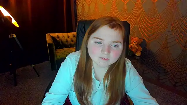 Snapshot of KattyRose8 chatting on June 18, 2026, 6:01 pm KattyRose8 online show from June 18, 2026, 6:01 pm