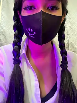 Snapshot of Neha18 chatting on September 27, 2025, 6:18 am Neha18 online show from September 27, 2025, 6:18 am