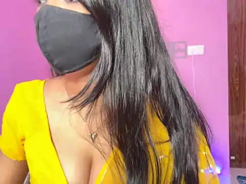 Snapshot of Neha18 chatting on June 8, 2026, 5:24 pm Neha18 online show from June 8, 2026, 5:24 pm