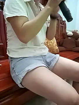 Sweet-Berry89 online show from October 5, 2025, 12:25 pm