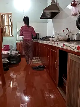 Sweet-Berry89 online show from November 14, 2025, 3:49 am