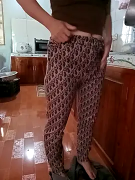 Sweet-Berry89 online show from November 15, 2025, 3:37 am