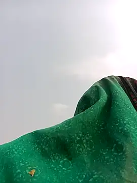 Radha hotx online show from October 23, 2025, 9:41 am