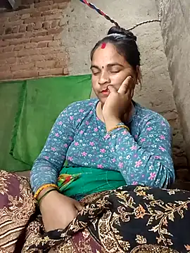 Radha hotx online show from November 15, 2025, 2:02 pm