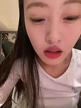 Snapshot of MengMeng0515 chatting on February 10, 2026, 2:21 pm MengMeng0515 online show from February 10, 2026, 2:21 pm