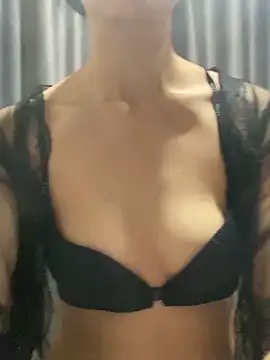 Snapshot of MengMeng0515 chatting on March 8, 2026, 3:05 pm MengMeng0515 online show from March 8, 2026, 3:05 pm