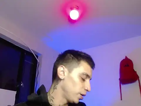 Snapshot of xalejo_max chatting on October 31, 2025, 7:26 pm xalejo max online show from October 31, 2025, 7:26 pm