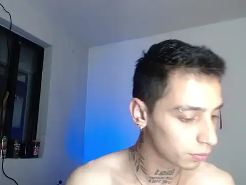 Snapshot of xalejo_max chatting on November 4, 2025, 7:02 pm xalejo max online show from November 4, 2025, 7:02 pm