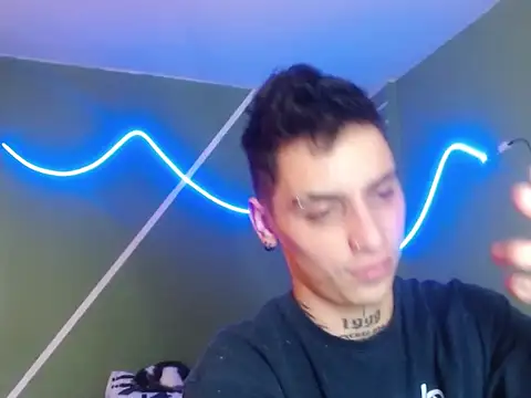 Snapshot of xalejo_max chatting on December 14, 2025, 8:13 pm xalejo max online show from December 14, 2025, 8:13 pm