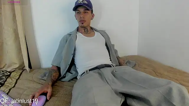 Snapshot of Savajelust chatting on June 2, 2026, 3:14 pm Savajelust online show from June 2, 2026, 3:14 pm