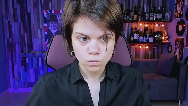 Snapshot of EllieMurler chatting on September 21, 2025, 9:11 am EllieMurler online show from September 21, 2025, 9:11 am