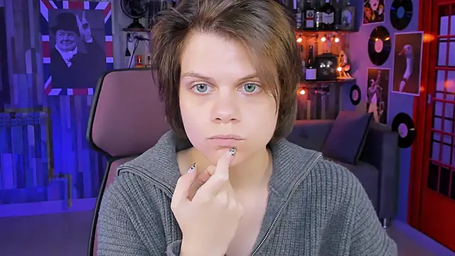 Snapshot of EllieMurler chatting on September 25, 2025, 9:02 am EllieMurler online show from September 25, 2025, 9:02 am