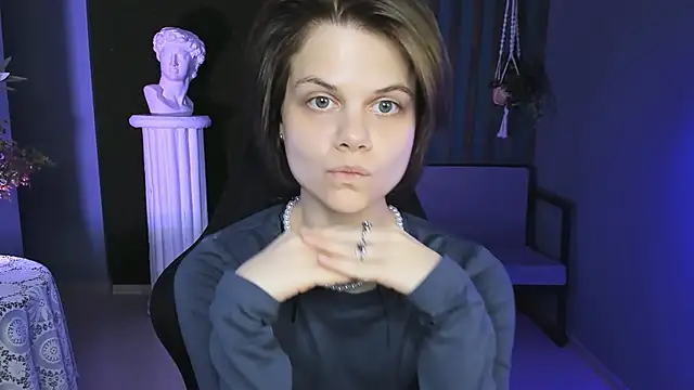 Snapshot of EllieMurler chatting on October 17, 2025, 9:12 am EllieMurler online show from October 17, 2025, 9:12 am