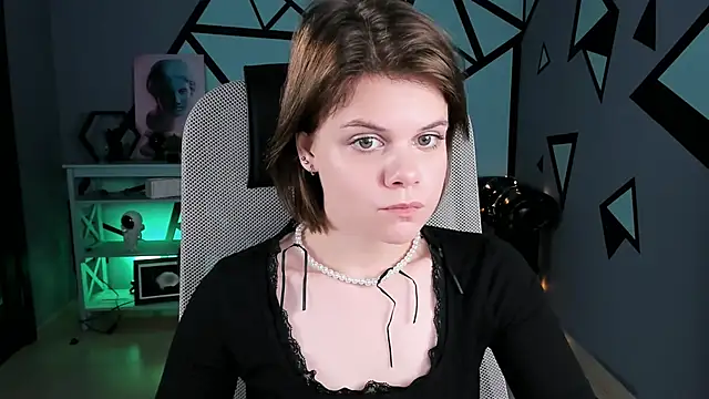 Snapshot of EllieMurler chatting on November 20, 2025, 9:09 am EllieMurler online show from November 20, 2025, 9:09 am