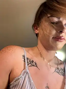 PiperPassionX online show from October 21, 2025, 8:53 pm