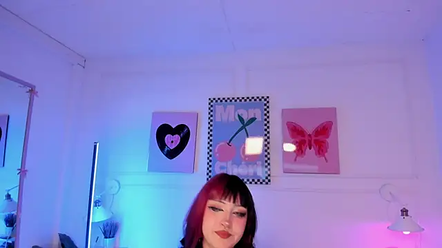 Zoe Lynch  online show from July 9, 2026, 12:09 pm