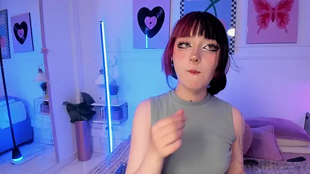 Zoe Lynch  online show from July 16, 2026, 12:00 pm
