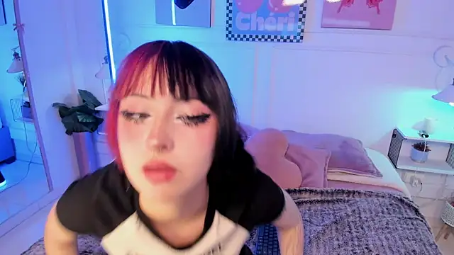 Zoe Lynch  online show from July 17, 2026, 12:12 pm