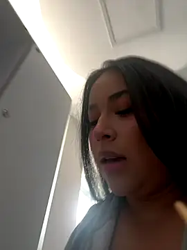 Snapshot of Zoey_thompson chatting on September 22, 2025, 7:38 pm Zoey thompson online show from September 22, 2025, 7:38 pm