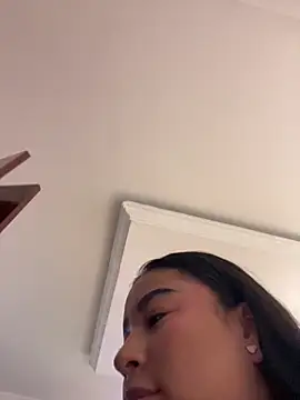 Zoey thompson online show from June 20, 2026, 9:28 pm