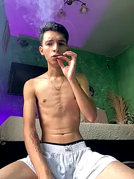 Snapshot of VicenteFerrer chatting on November 17, 2025, 8:14 pm VicenteFerrer online show from November 17, 2025, 8:14 pm