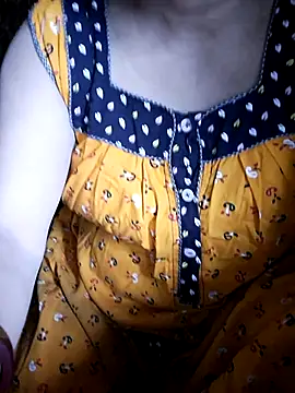 Snapshot of Mon-Shot9 chatting on September 14, 2025, 11:31 am Mon-Shot9 online show from September 14, 2025, 11:31 am