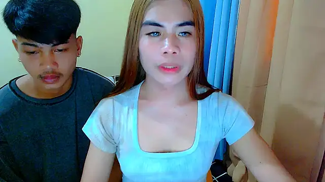 Snapshot of mikhaylahanderson chatting on October 19, 2025, 12:00 am mikhaylahanderson online show from October 19, 2025, 12:00 am