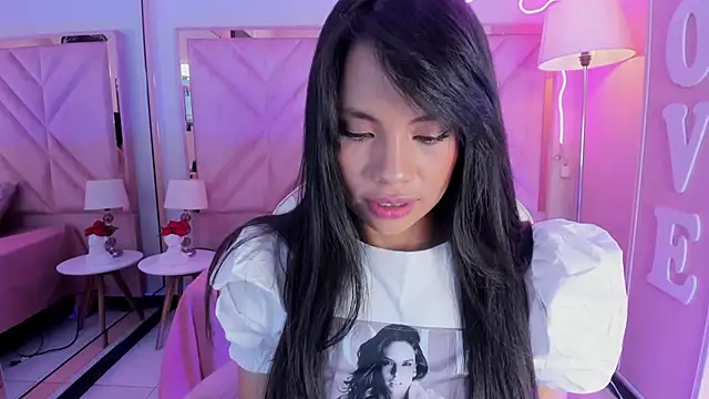 Snapshot of anyjones_ chatting on October 8, 2025, 4:10 am anyjones online show from October 8, 2025, 4:10 am