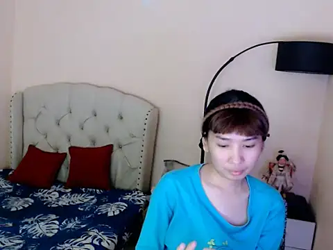 Snapshot of ShantalFoxxy_ chatting on July 5, 2026, 4:19 am ShantalFoxxy online show from July 5, 2026, 4:19 am