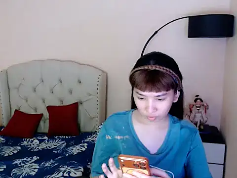 Snapshot of ShantalFoxxy_ chatting on July 8, 2026, 1:43 am ShantalFoxxy online show from July 8, 2026, 1:43 am