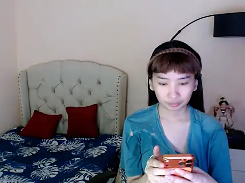 Snapshot of ShantalFoxxy_ chatting on July 9, 2026, 12:58 am ShantalFoxxy online show from July 9, 2026, 12:58 am