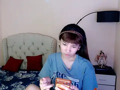 Snapshot of ShantalFoxxy_ chatting on July 10, 2026, 12:37 am ShantalFoxxy online show from July 10, 2026, 12:37 am