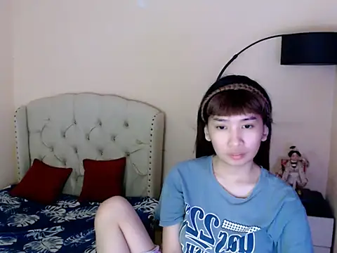 Snapshot of ShantalFoxxy_ chatting on July 11, 2026, 12:41 pm ShantalFoxxy online show from July 11, 2026, 12:41 pm