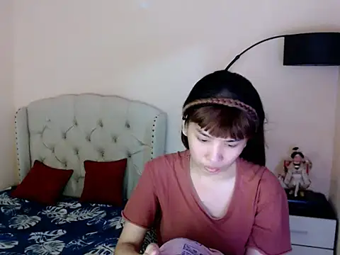 Snapshot of ShantalFoxxy_ chatting on July 12, 2026, 12:45 am ShantalFoxxy online show from July 12, 2026, 12:45 am