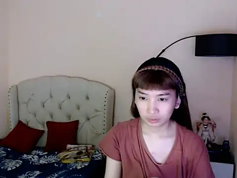 Snapshot of ShantalFoxxy_ chatting on July 12, 2026, 10:34 pm ShantalFoxxy online show from July 12, 2026, 10:34 pm