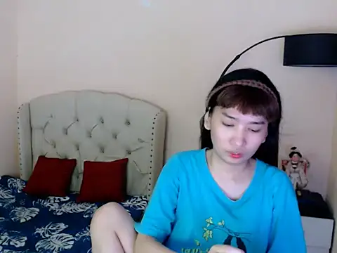 Snapshot of ShantalFoxxy_ chatting on July 24, 2026, 1:25 am ShantalFoxxy online show from July 24, 2026, 1:25 am