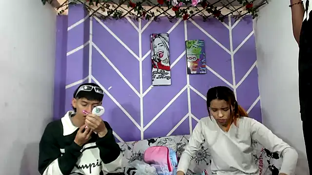 Snapshot of lau_and_boys18 chatting on September 14, 2025, 1:43 pm lau and boys18 online show from September 14, 2025, 1:43 pm