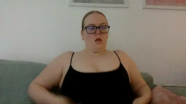 Snapshot of gracelovesxx chatting on May 13, 2026, 7:39 am gracelovesxx online show from May 13, 2026, 7:39 am