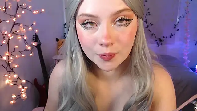 Lil bela online show from September 16, 2025, 12:17 pm