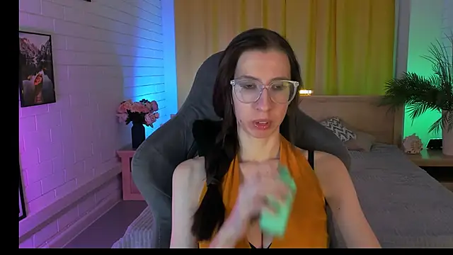 Snapshot of CareyJonas chatting on October 2, 2025, 5:20 pm CareyJonas online show from October 2, 2025, 5:20 pm