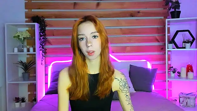 Lori Williams online show from October 3, 2025, 1:13 am