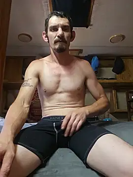 Snapshot of mike42088 chatting on July 2, 2026, 6:03 pm mike42088 online show from July 2, 2026, 6:03 pm