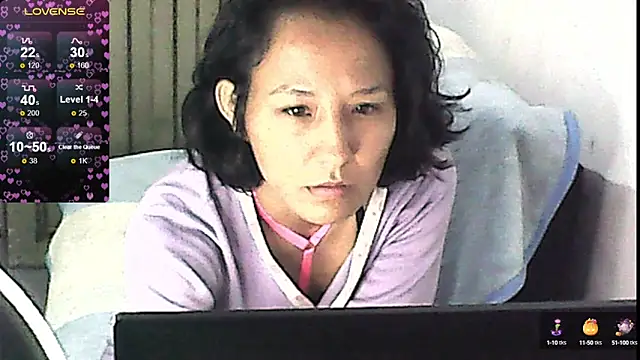 Natzu Choi online show from October 6, 2025, 11:13 pm