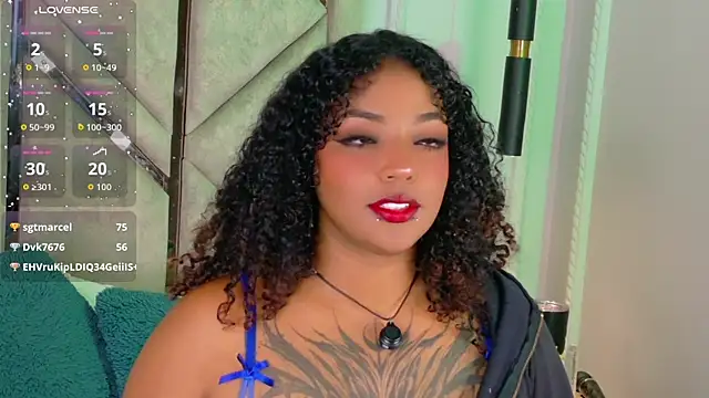 Cristal-Jonnes online show from July 11, 2026, 4:37 am